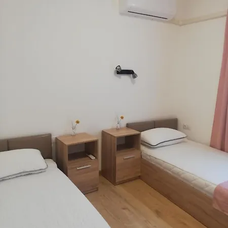 Relax Апартаменты *